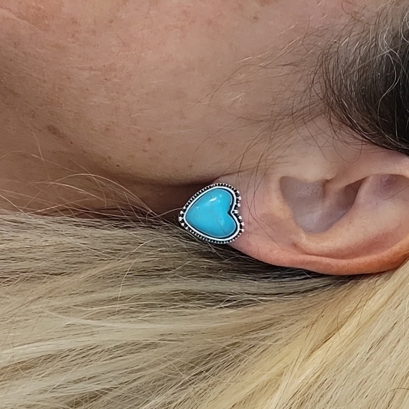 WESTERN HOWLITE HEART EARRINGS, CHOICE OF COLOR - Picture 3 of 8